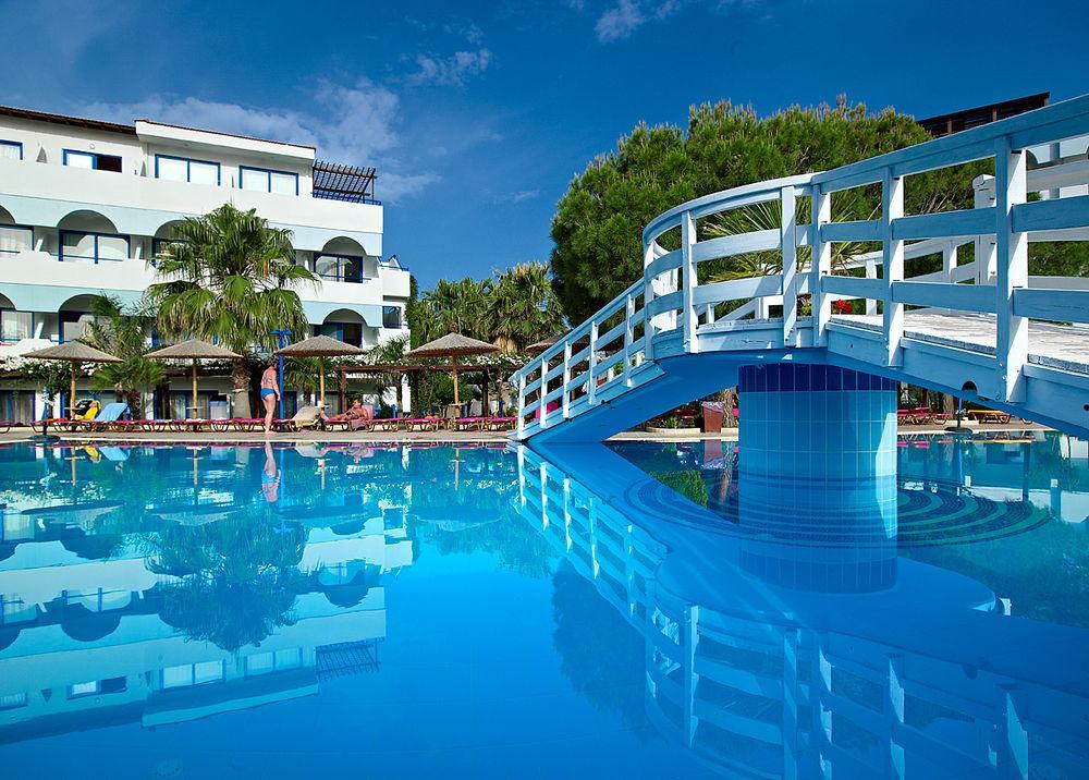 Sunrise Hotel Pefki  ภายนอก รูปภาพ